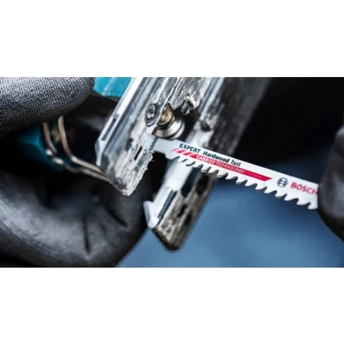 Lames De Scie Sauteuse Carbure T144 DHM Endurance For Wood BOSCH EXPERT 2608900541 3 Lames De Scie Sauteuse Carbure T144 DHM Endurance For Wood BOSCH EXPERT 2608900541