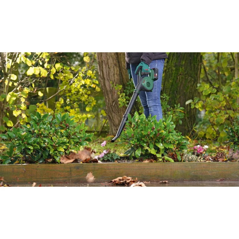 BOSCH UniversalLeafBlower 18V-130 Souffleur Sans Fil (solo) 06008A0601 4 BOSCH UniversalLeafBlower 18V-130 Souffleur Sans Fil (solo) 06008A0601 – Image 2