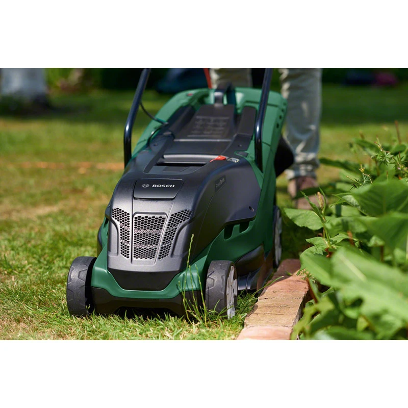 Bosch UniversalRotak 450 Tondeuse A Gazon 34 Cm, 06008B9005 7 Bosch UniversalRotak 450 Tondeuse A Gazon 34 Cm, 06008B9005 – Image 5