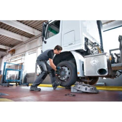 BOSCH GDS 18V-1000 Boulonneuse Sans-fil 06019J8304 11 BOSCH GDS 18V-1000 Boulonneuse Sans-fil 06019J8304 -NMSLOUTIL shop BOSCH 06019J8304 3 800x800 1