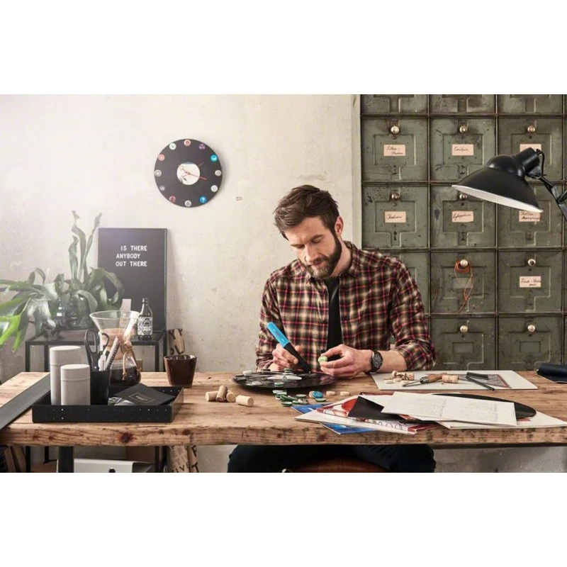 BOSCH Gluey Pistolet A Colle Chaude Sans-fil, Smoky Grey 06032A2101 4 BOSCH Gluey Pistolet A Colle Chaude Sans-fil, Smoky Grey 06032A2101 – Image 2