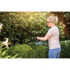 BOSCH EasyHedgeCut 18-45 Taille-haies Sans Fil, 1x Batterie 0600849H02 10 BOSCH EasyHedgeCut 18-45 Taille-haies Sans Fil, 1x Batterie 0600849H02 -NMSLOUTIL shop bosch easyhedgecut 0600849H03 1 800x800 1