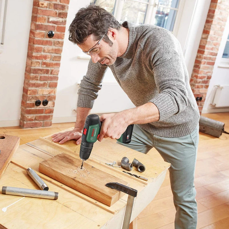 BOSCH UniversalImpact 18V Perceuse-visseuse A Percussion, 2 Batteries 06039D4102 4 BOSCH UniversalImpact 18V Perceuse-visseuse A Percussion, 2 Batteries 06039D4102 – Image 2