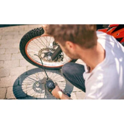 BOSCH Universal Pump 18V Pompe Pneumatique Sans-fil 0603947100 20 BOSCH Universal Pump 18V Pompe Pneumatique Sans-fil 0603947100 -NMSLOUTIL shop bosch 0603947100 4 800x800 1